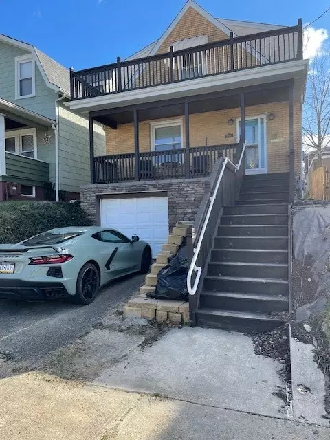 2008 Ridge Ave, New Kensington, PA 15068