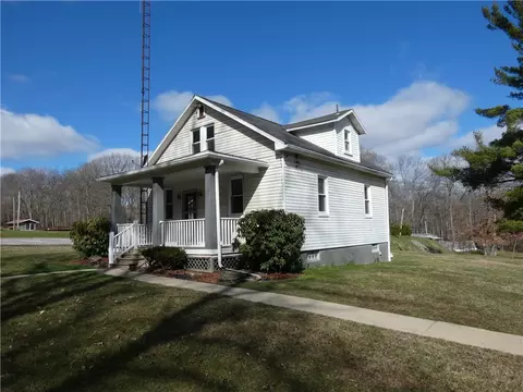 833 Eau Claire Rd, Harrisville, PA 16038