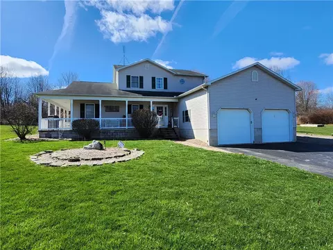 620 San Chez Trl, Mercer, PA 16137