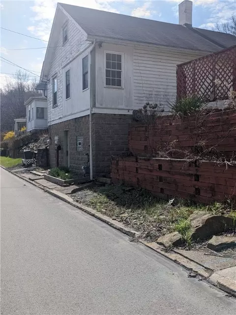 602 Liberty Way, Mckeesport, PA 15133