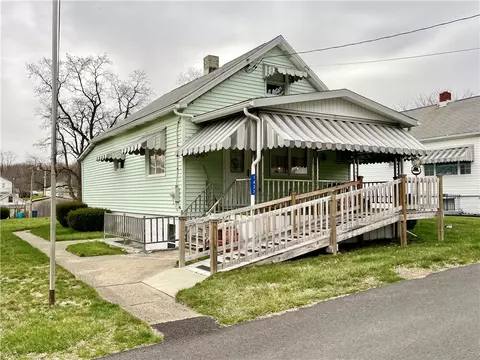 1437 Second St, Apollo, PA 15613