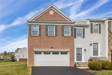 109 Sandy Brae Dr, Canonsburg, PA 15317