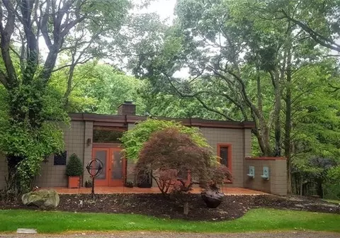 147 Thistlewood Ln, Ligonier, PA 15658