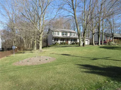 171 Bear Creek Rd, Prospect, PA 16052