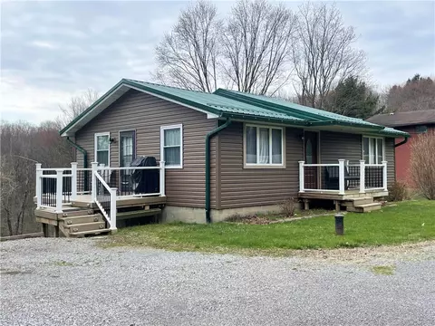 506 E Portersville, Portersville, PA 16051