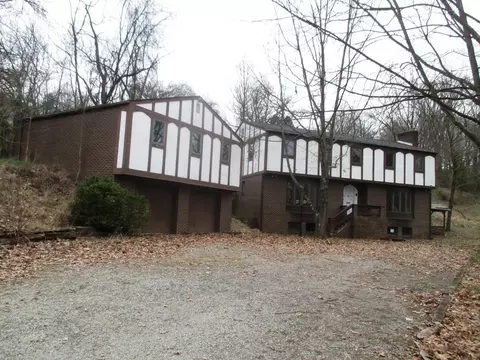 1215 Center St, Mckeesport, PA 15131