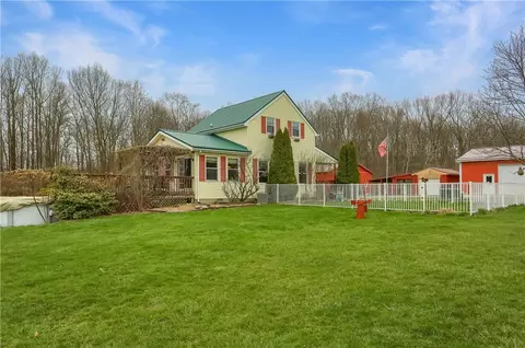 14513 S Townline Rd, Linesville, PA 16424