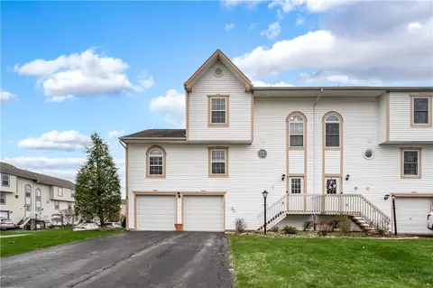 835 Sunset Cir, Cranberry Township, PA 16066