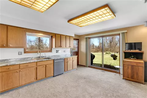 6046 Apache Ln, Export, PA 15632 photo 16