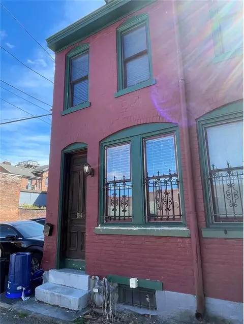 831 Dounton Way, Pittsburgh, PA 15233