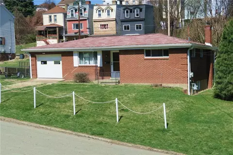2631 Salisbury St, Pittsburgh, PA 15210