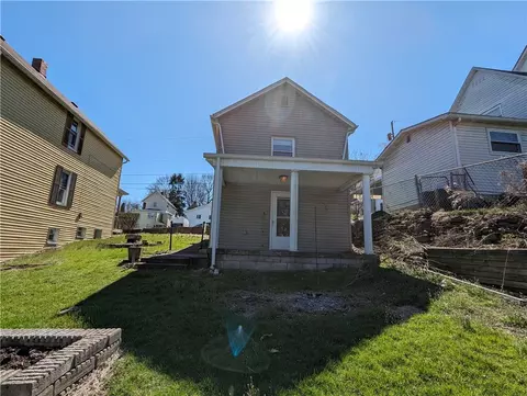 Exterior - 428 Kenneth St, Donora, PA 15033 photo 5 of 9