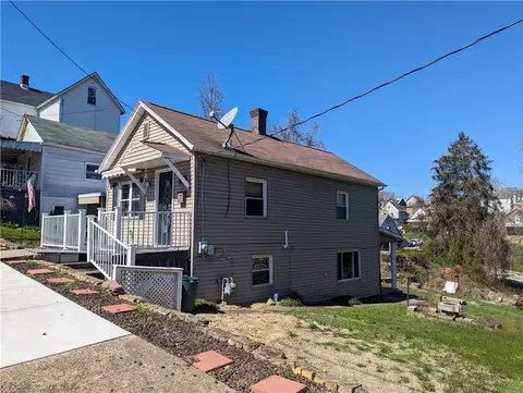 Exterior - 428 Kenneth St, Donora, PA 15033 photo 3 of 9