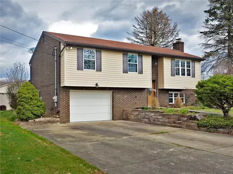 115 Carolina Dr, West Newton, PA 15089
