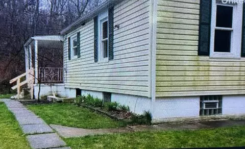 3738 Shady Ln, North Versailles, PA 15137