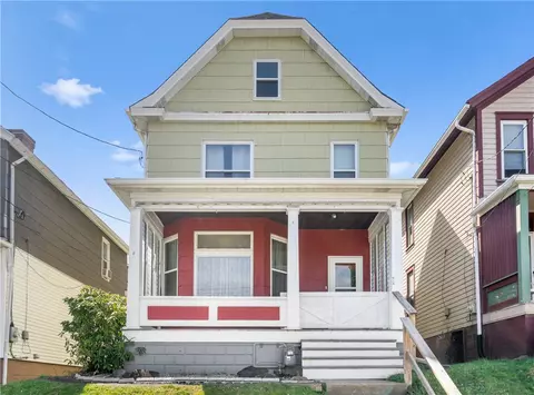 712 Lincoln St, Monongahela, PA 15063