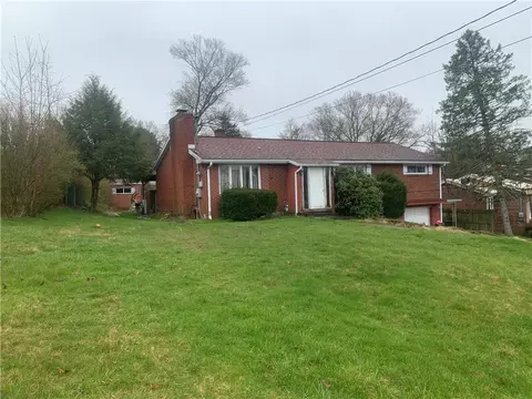 7 Frick Ave, Irwin, PA 15642