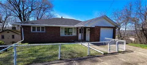 1750 6th Ave, Freedom, PA 15042