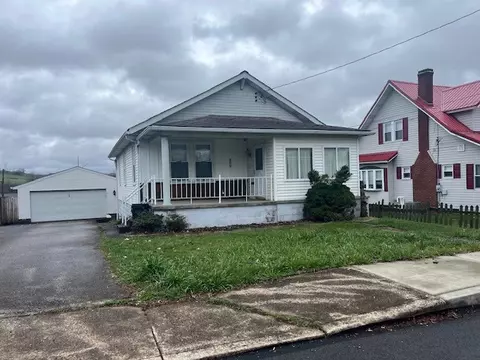 206 N Water St, Masontown, PA 15461