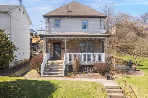 930 Wallace St, Vandergrift, PA 15690