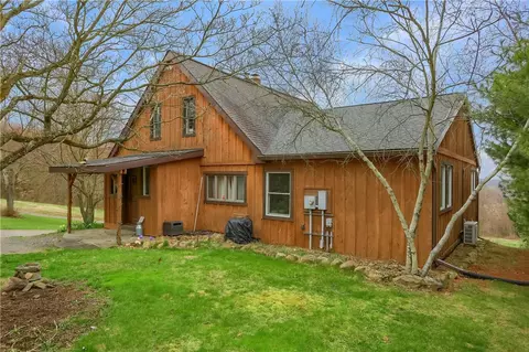 237 Cordak Dr, Darlington, PA 16115