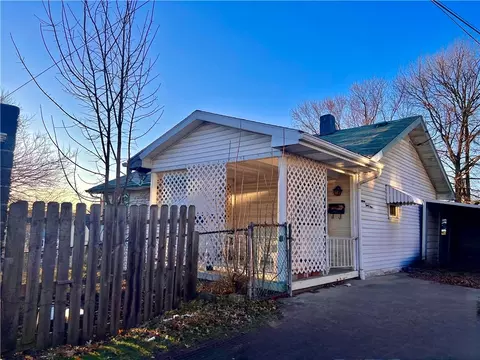 1734 Ridge Ave, New Kensington, PA 15068