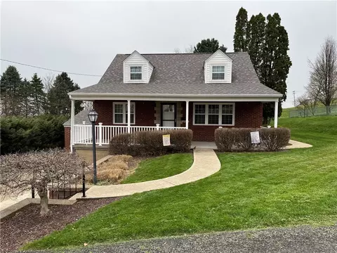 227 Hilltop Dr, New Kensington, PA 15068