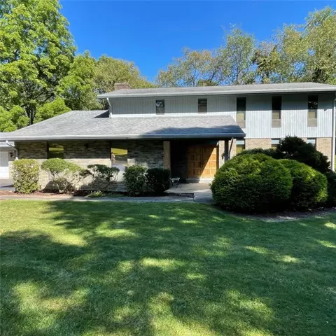 3 Shirl Dr, Pittsburgh, PA 15238