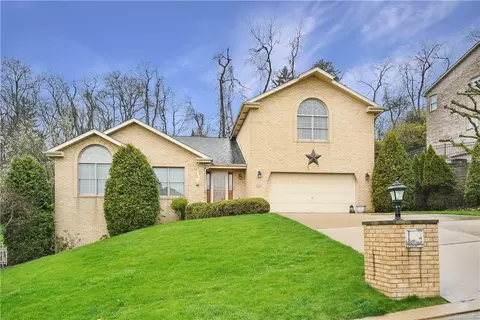 603 Inglefield Dr, Pittsburgh, PA 15236