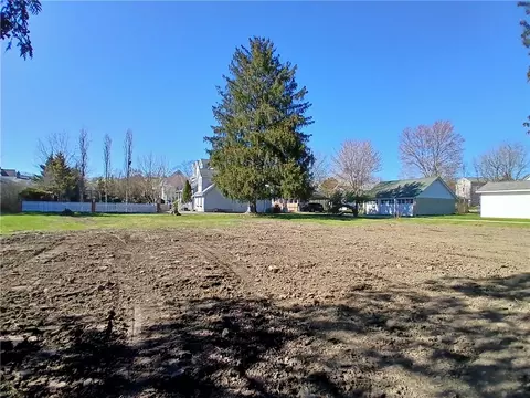 223 N Walnut St, Ligonier, PA 15658