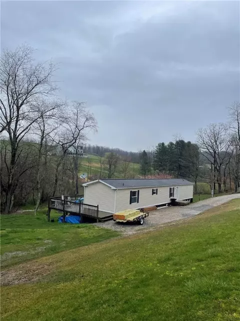 89 Hill, Fredericktown, PA 15333