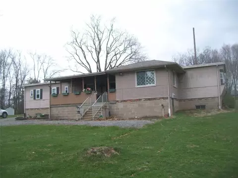 5562 Gibson Rd, Gibsonia, PA 15044