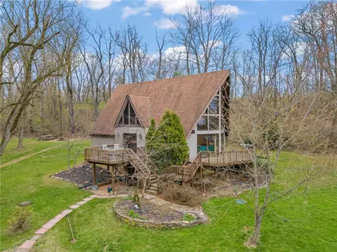 1001 Clinton Frankfort Rd, Clinton, PA 15026
