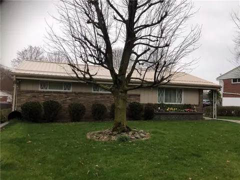 302 Belladonna Dr, Glenshaw, PA 15116