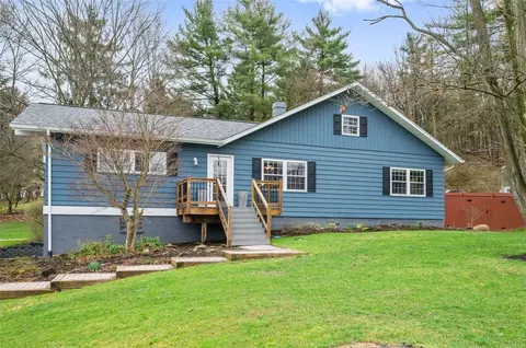 102 Hillvue Ln, Pittsburgh, PA 15237