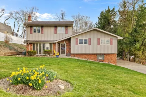 104 Anderson Dr, Canonsburg, PA 15317
