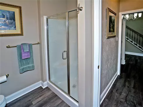 Bath - 701 Elliot Dr, Irwin, PA 15642 photo 4 of 5