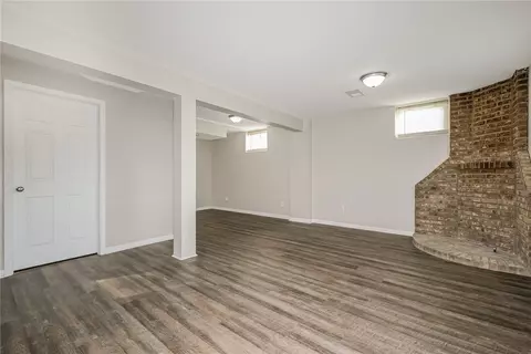 Living - 1379 Lincoln Dr, Monaca, PA 15061 photo 3 of 3