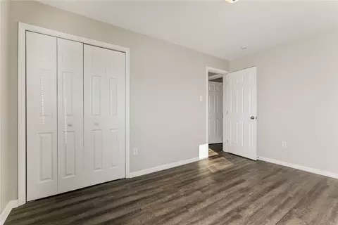 Bedroom - 1379 Lincoln Dr, Monaca, PA 15061 photo 2 of 3