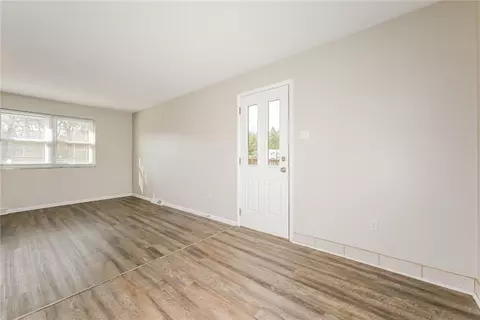 Living - 1379 Lincoln Dr, Monaca, PA 15061 photo 2 of 3
