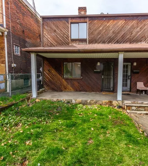 4304 Bristol St, Pittsburgh, PA 15207