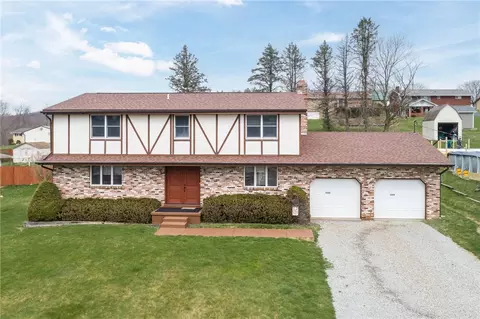 2688 Beverly Dr, Washington, PA 15301