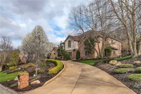 3466 Lake Ridge Dr, Murrysville, PA 15668