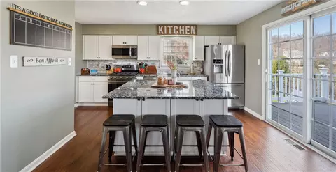 Kitchen - 320 Hickory Nut Dr, Eighty Four, PA 15330 photo 2 of 7