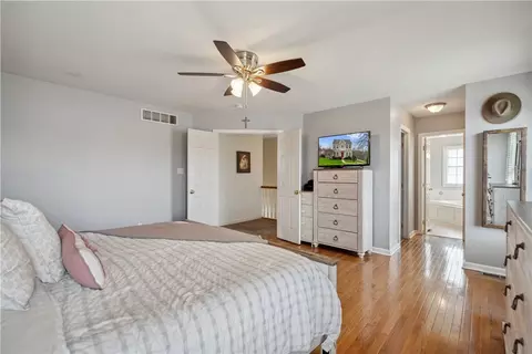 Bedroom - 320 Hickory Nut Dr, Eighty Four, PA 15330 photo 4 of 12
