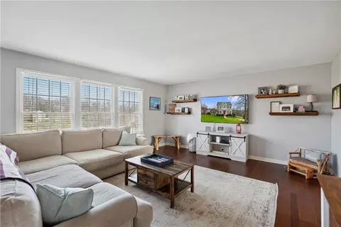 Living - 320 Hickory Nut Dr, Eighty Four, PA 15330 photo 1 of 3