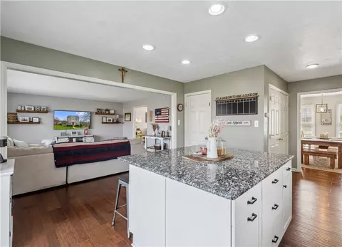 Kitchen - 320 Hickory Nut Dr, Eighty Four, PA 15330 photo 6 of 7