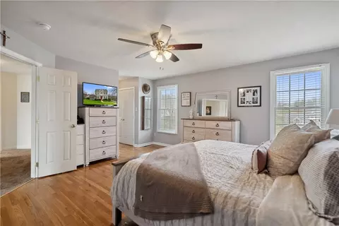Bedroom - 320 Hickory Nut Dr, Eighty Four, PA 15330 photo 3 of 12
