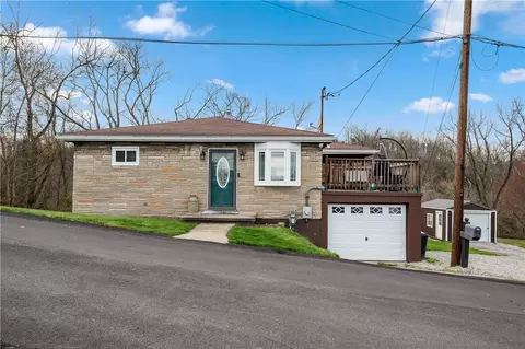 88 Bank St, Donora, PA 15033