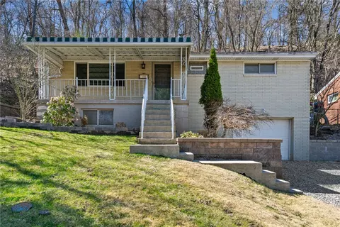146 Donmor Dr, Pittsburgh, PA 15237